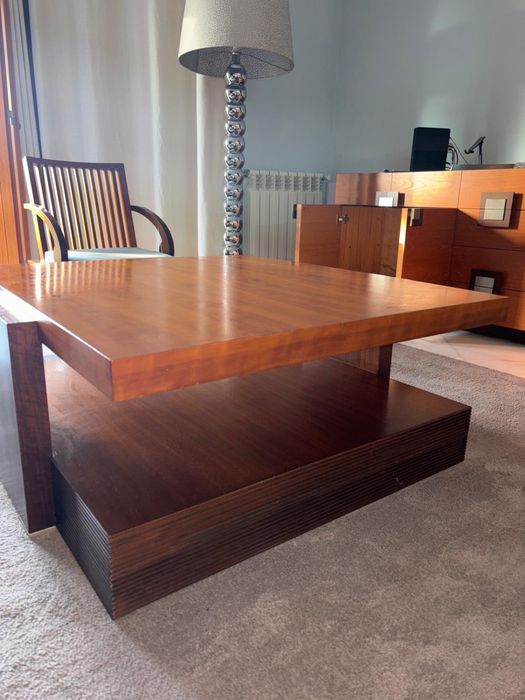 Mesa de sala - Madeira Maciça