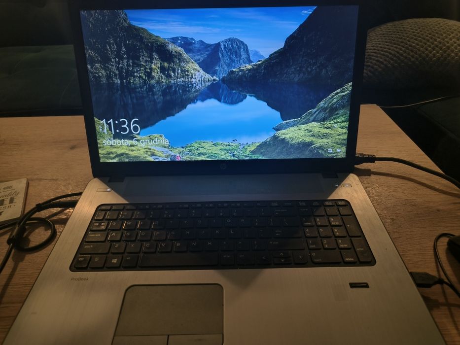HP ProBook 16GB, dysk SSD, i-5, monitor 17