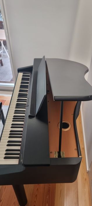 Piano Roland digital