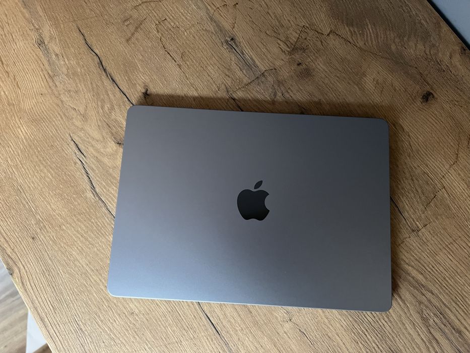 MacBook air m2 8gb/256gb