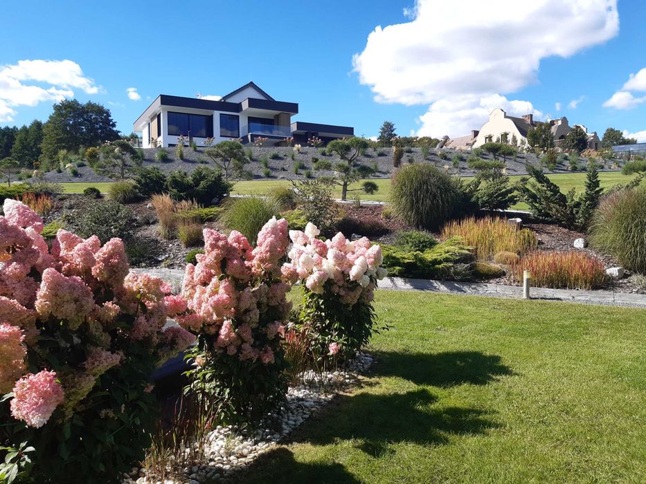 Ogrody ! Zakładanie i pielęgnacja ! Trawniki z rolki !