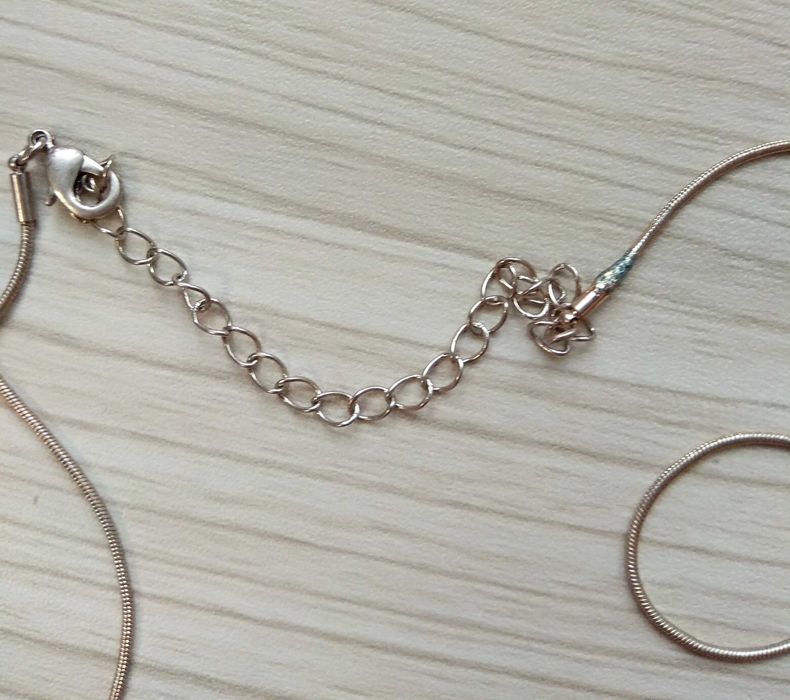 Набір AVON - ланцюжок та сережки "Белінда"