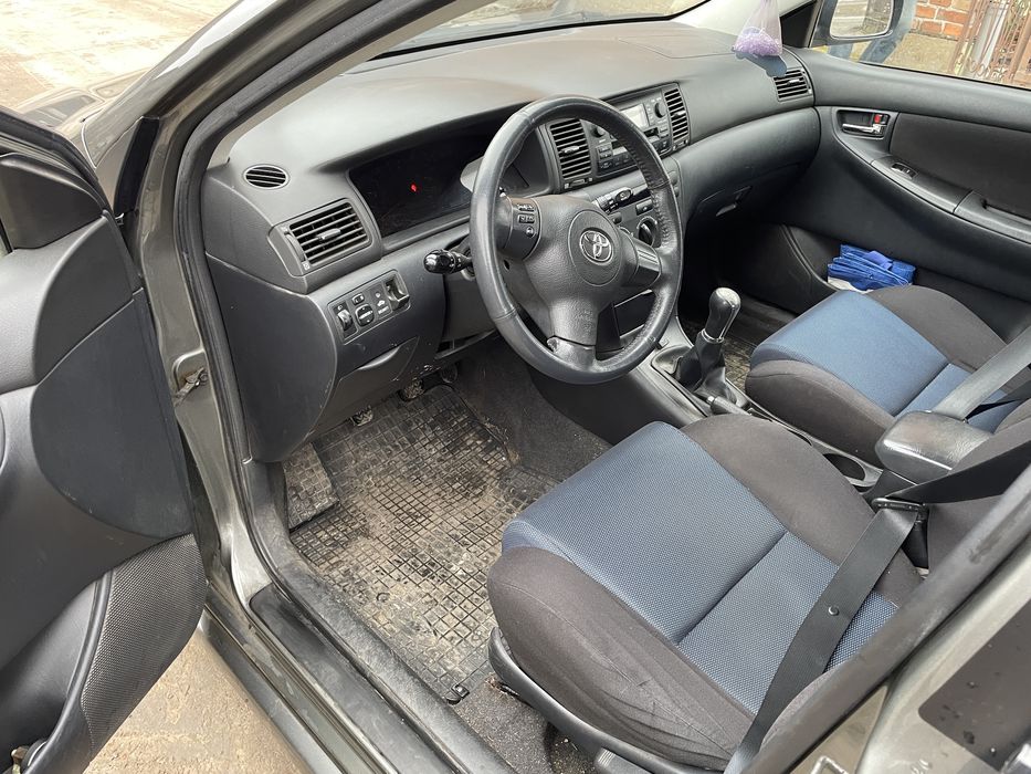 Toyota corolla 2005r +lpg