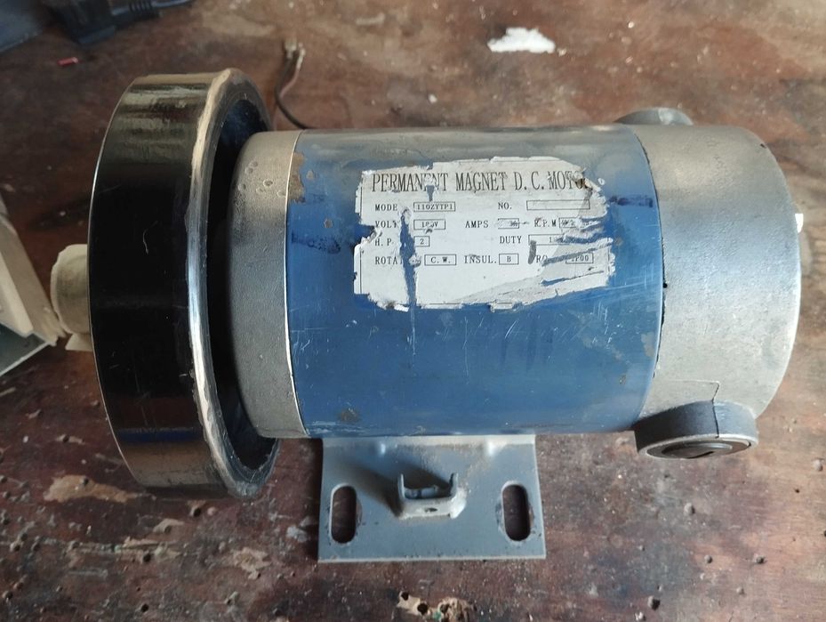 Motor de 180 Volts  para passadeira de exercicio