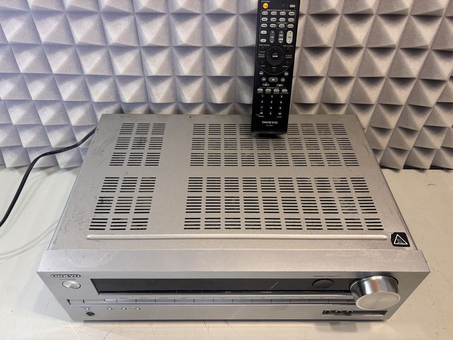 Amplituner Onkyo TX NR 535 + pilot