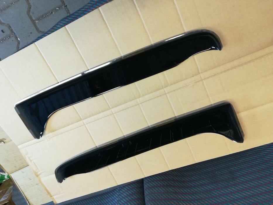 Fiat 126p Daszki owiewki szyb bocznych do starego typu Fiata 126p