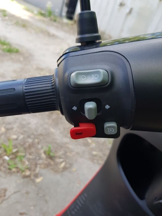 Segway Ninebot E100, запас хода 105км, 1800 ватт, не надо реги и прав