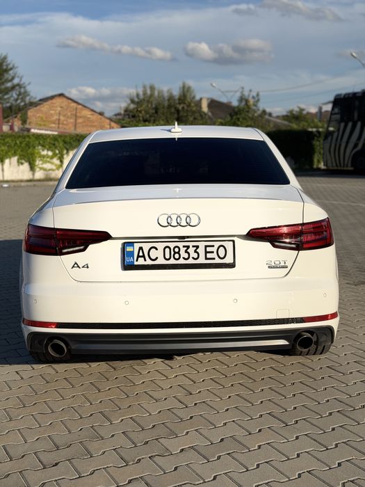 Продам AUDI A4 B9 2016 року S-LINE