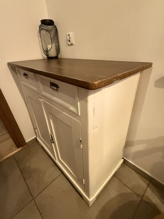 Komoda w stylu rustykalnym lite drewno