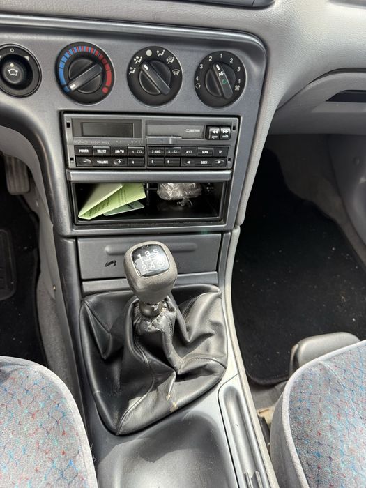 Ford Mondeo 1.8 ano 1993
