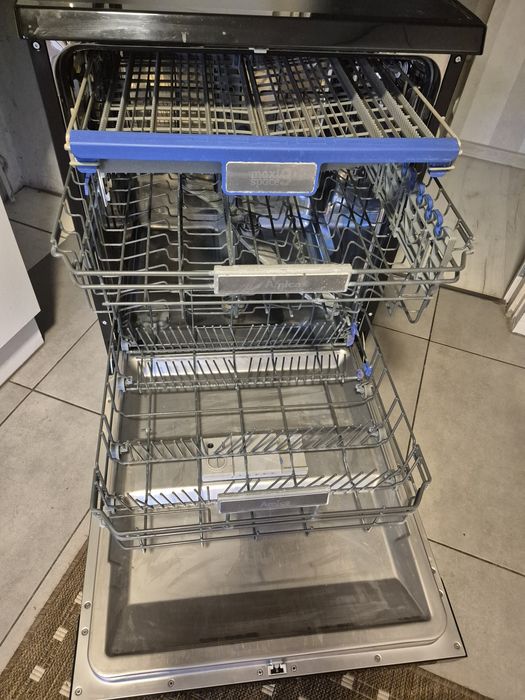 Zmywarka Amica  czarna wolnostojąca