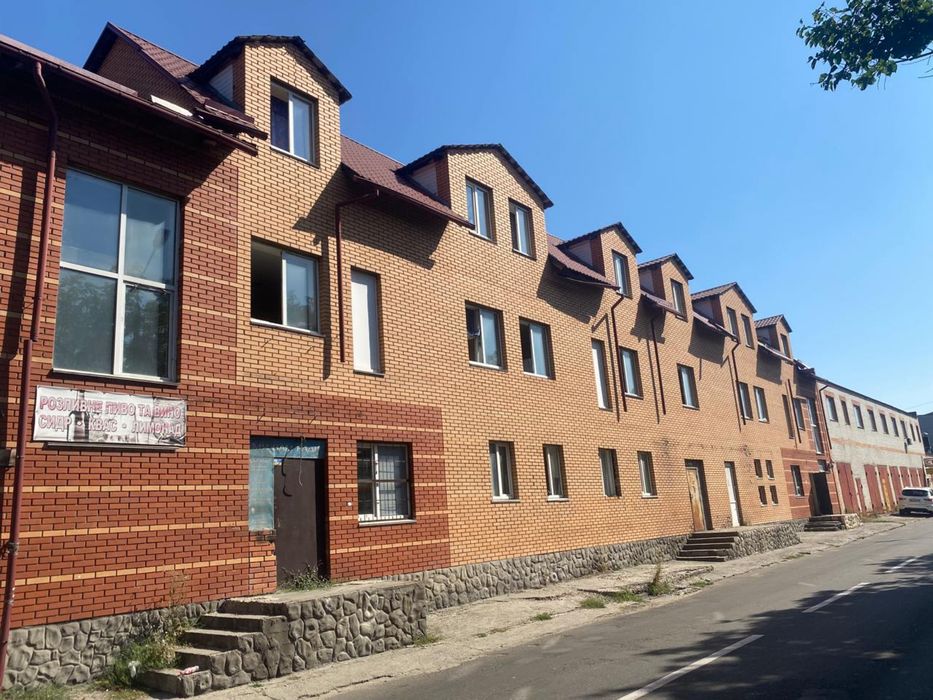 Продаж комерції  Робітнича 2А / Рабочая 2А 1000м2