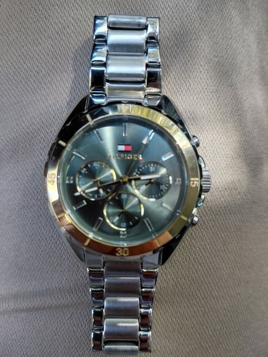 Relógio HILFIGER Novo