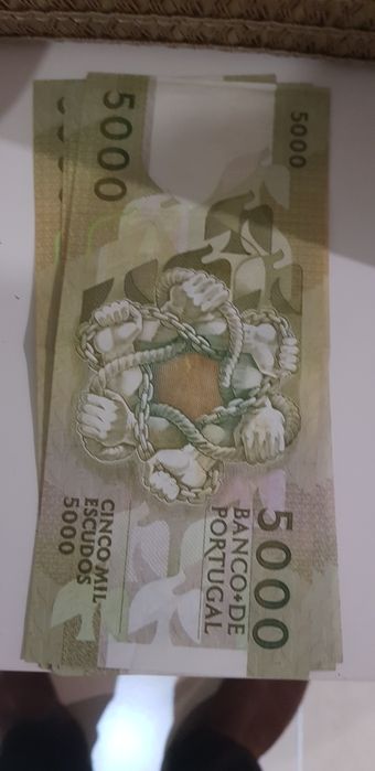 Notas de 5000 escudos