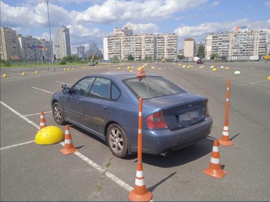 Автошкола, автоінструктор, уроки водіння Київ Голосіївський