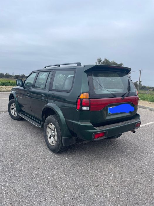 Mitsubishi Pajero Sportwagon 02