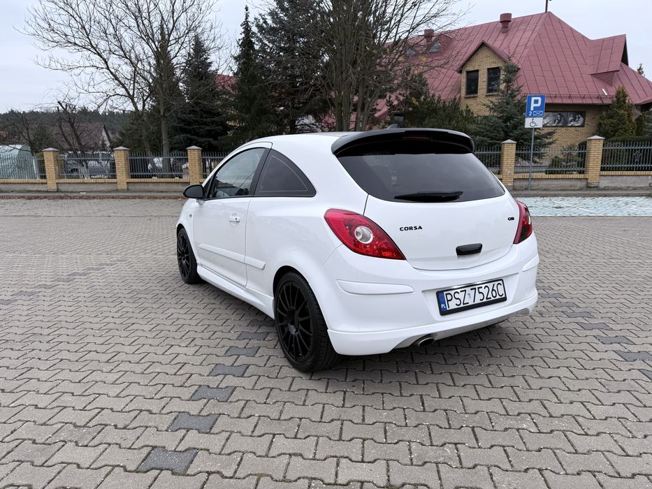 Opel Corsa GSI 1.6 turbo 175koni  2008r Biala perła!