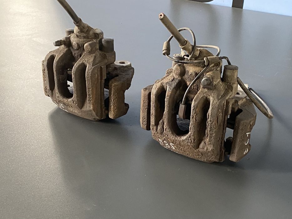 Задні Супорта BMW E60 E61 535d Дизель Задній Супорт Е60 Е61