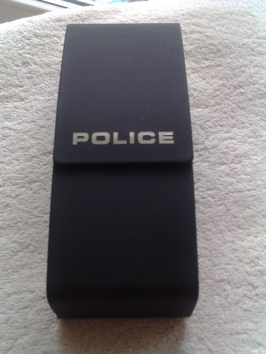 Police etui do okularów