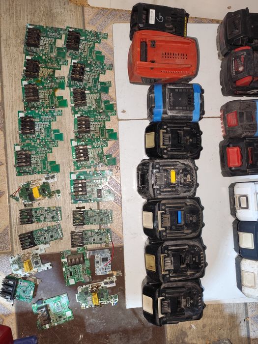 Obudowy baterii do elektronarzędzi