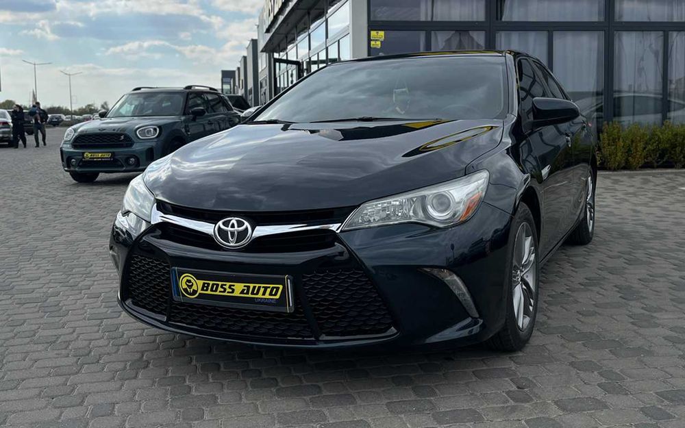 Toyota Camry 2015