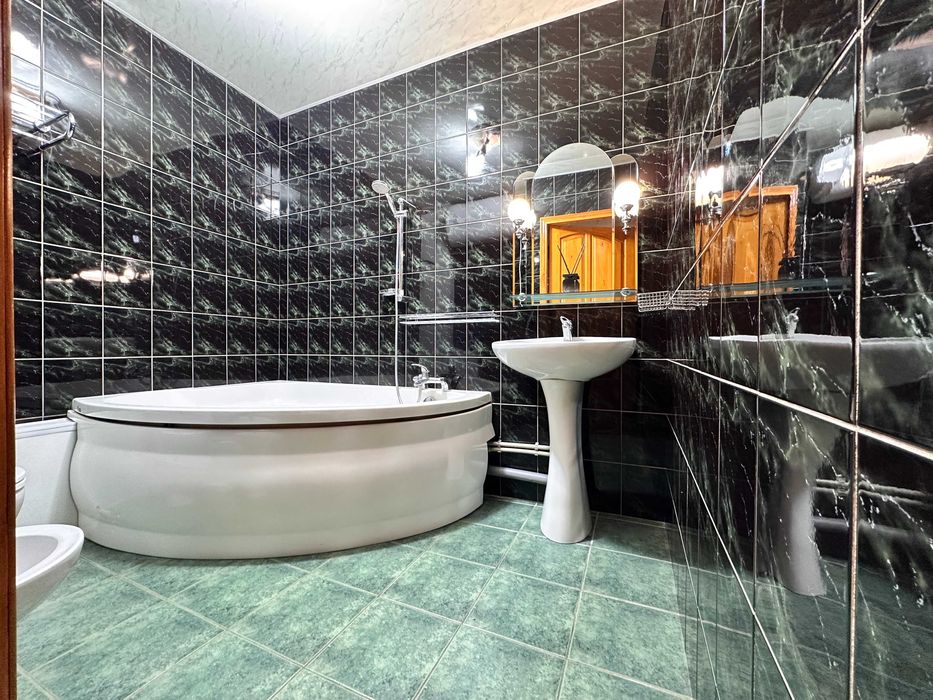 Продам 3к квартиру 5/9 Алексеевка Проспект Победы - Ахсарова (85934)