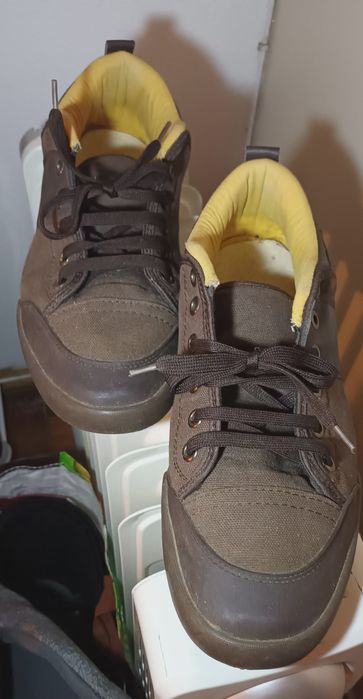 Sapatos em ótimo estado, confortáveis 44