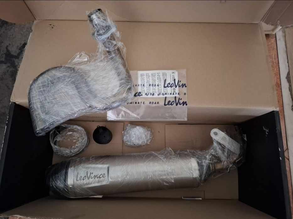 Escape LeoVince APRILIA 125