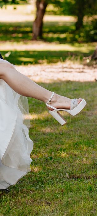 Buty sandałki na słupku ślubne białe Nine West rozmiar 40