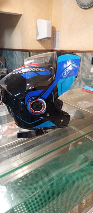 Capacete modular como novo