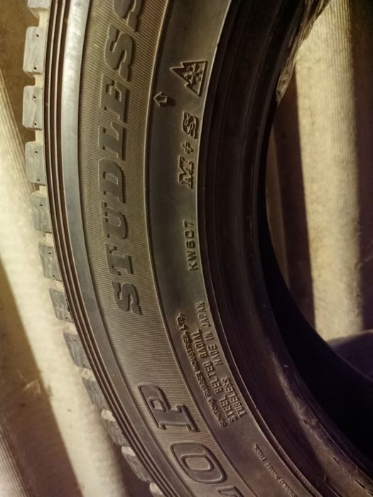 Продам резину Dunlop grand trek sj 6 225*65*R18, 103Q