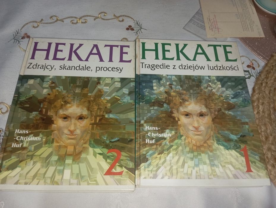 Hekate dwa tomy polecam