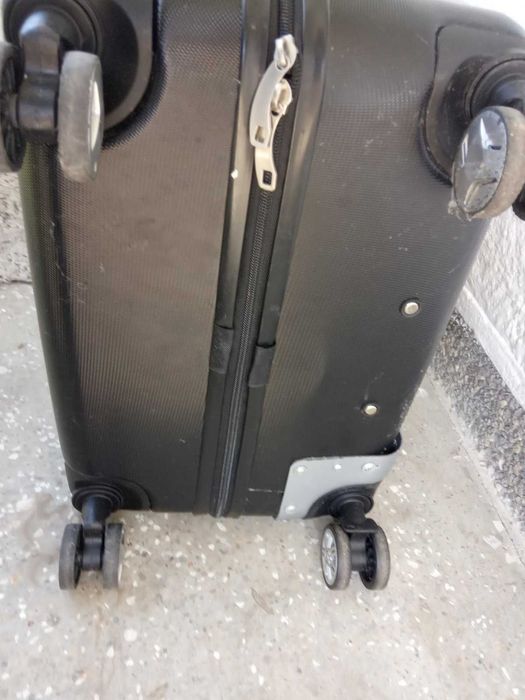 Валіза    З європи