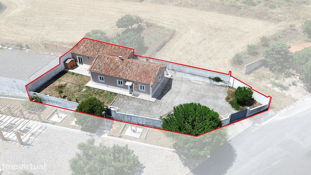 T3 Detached House for Sale