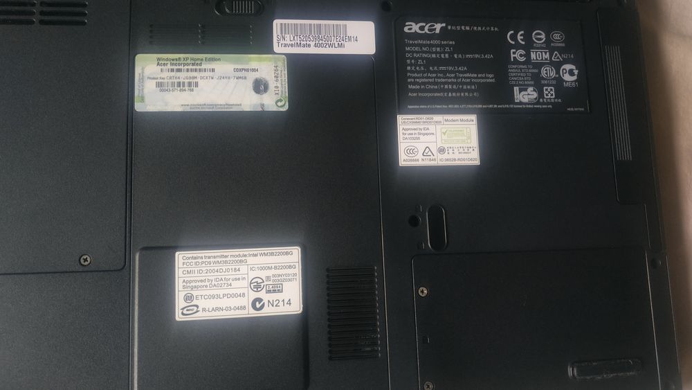 Portátil Acer TravelMate 4002WLMi