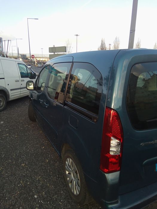 Citroen Berlingo 5 lugares 1.6hdi 2012