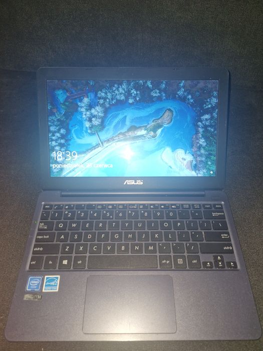 ASUS VivoBook E203MA | N4000 / 4GB / 64GB
