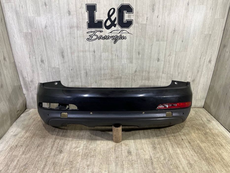 Бампер задний Audi Q3 / 2010 2011 2012 2013 2014 2015 г. / 8U0807511C