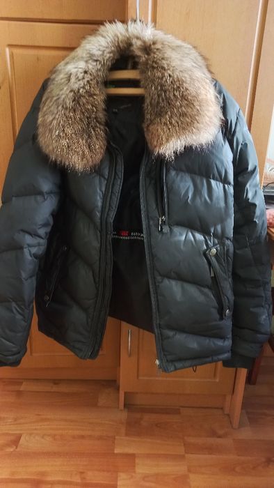Куртка зимняя.Сапожки.В отличном состоянии
