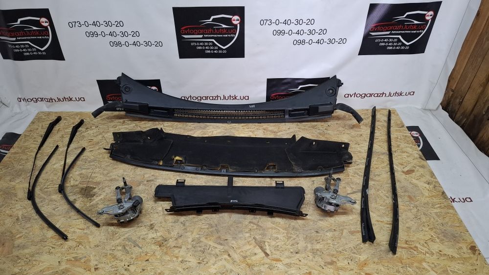 Жабо Peugeot 3008 накладка під лобове скло Peugeot 3008