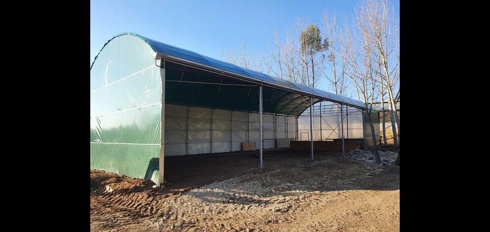 Estufas arrumos alfaias e tractores e maquinas