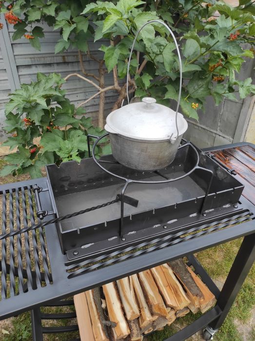 Продам мангал виготовлений власноруч в стилі лофт.