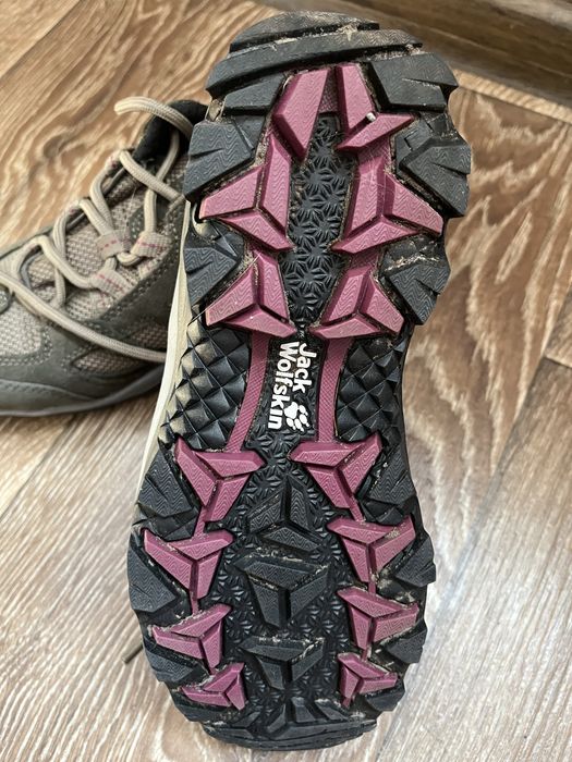 Кроссовки женские Jack Wolfskin
