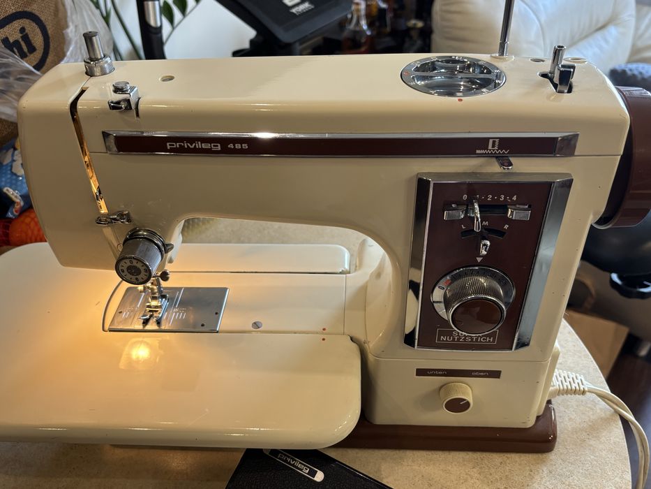 Maszyna do szycia Privileg dużo ściegów owerlokowe