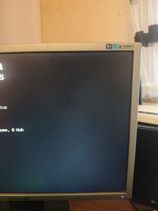Монитор Samsung SyncMaster 2243nw