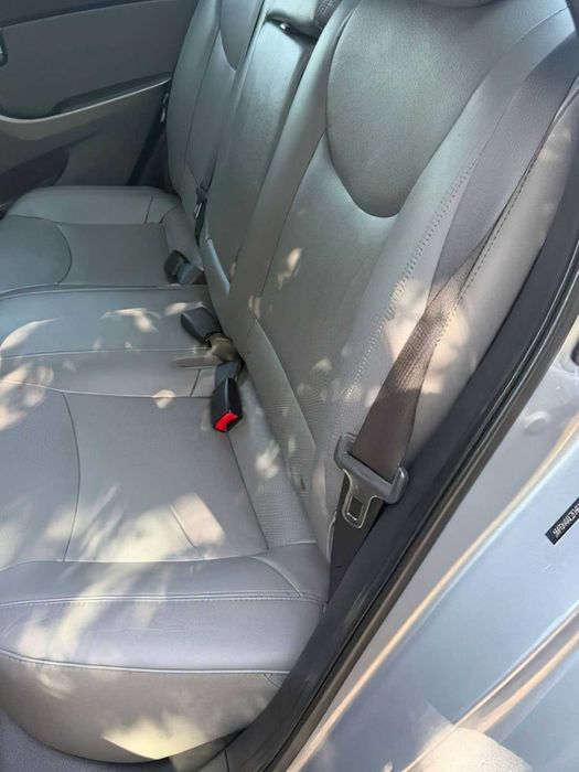 Hyundai Elantra Limited      2015