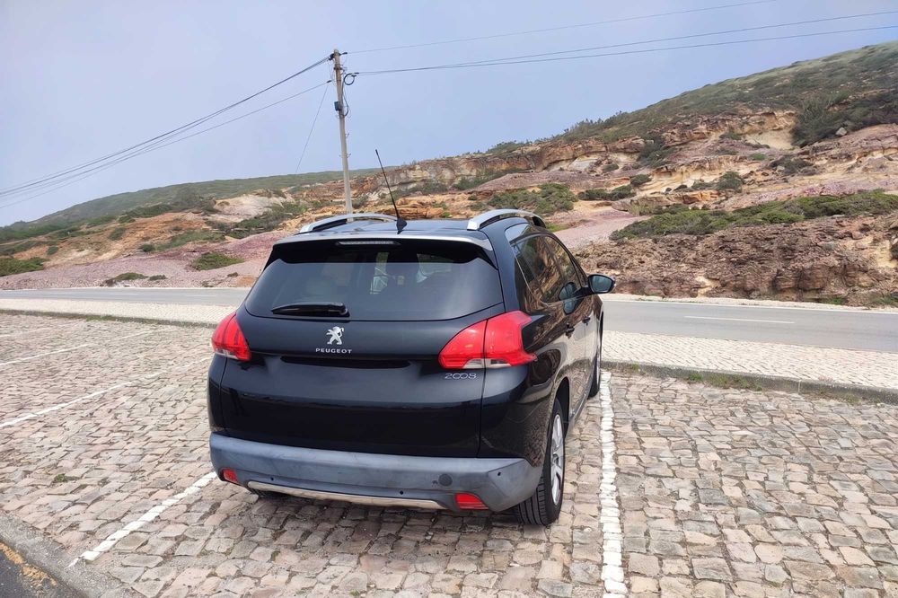 Peugeot 2008 1.2 PureTech Allure