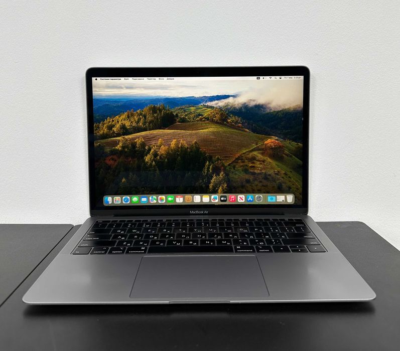 Macbook Air 2019 (i5/8gb/128 ssd)