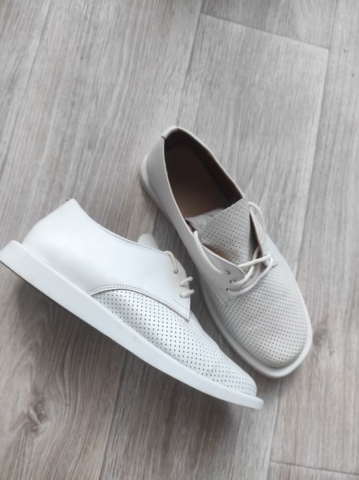 Туфлі кеди мокасини черевики з натуральної шкіри