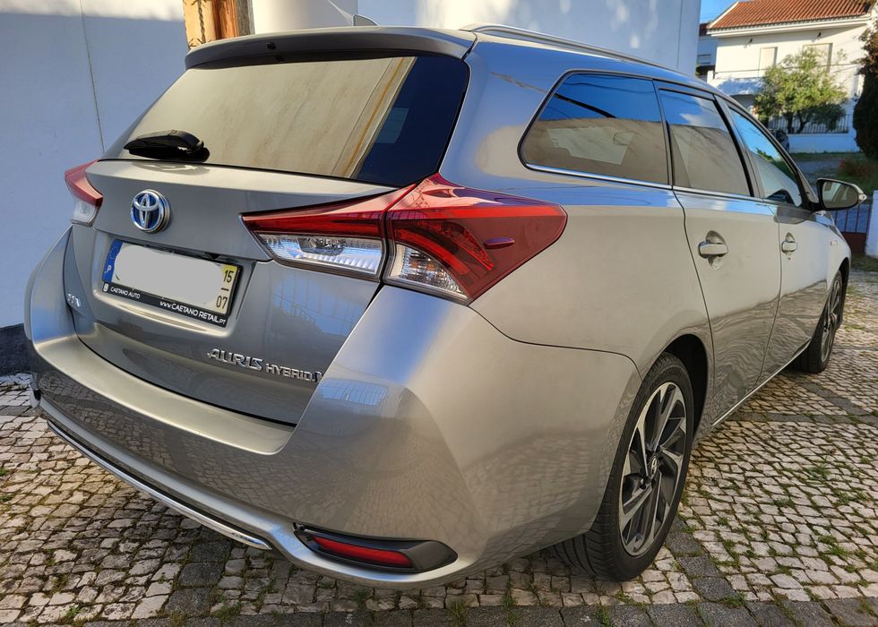 Toyota Auris Touring Sports 1.8 HSD Confort